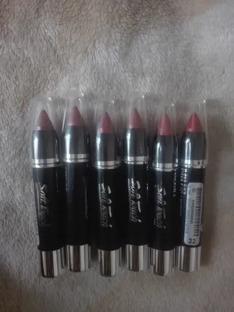 رژ لب مدادی میلوس مدل MIS2 مجموعه 6 عددی