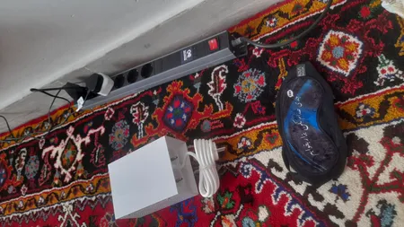 محافظ ولتاژ پارت الکتریک مدل PE5143