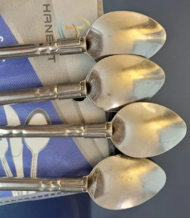 قاشق شربت خوری مدل نی دار طرح مارپیچ کد 02 مجموعه 6 عددی