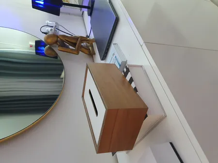 جادستمال کاغذی رایکا مدل HM1374