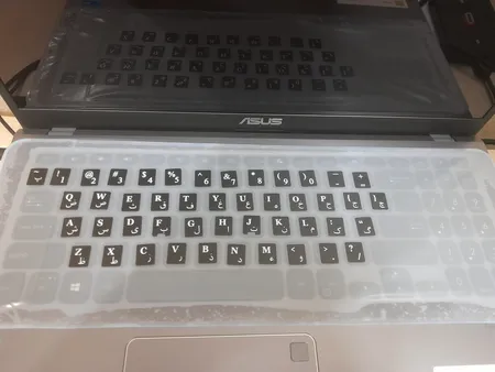 برچسب حروف فارسی کیبورد طرح مات به همراه محافظ کیبورد مناسب برای لپ تاپ 15.6 اینچ