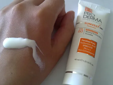 کرم ضدآفتاب و مرطوب‌کننده پرودرما مدل SPF60، حجم 40 میلی‌لیتر