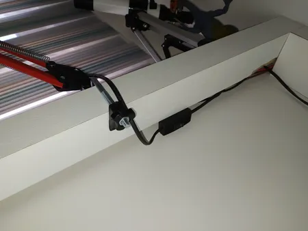 چراغ مطالعه مدل EN-101 همراه با لامپ ال ای دی 6 وات سهند E27