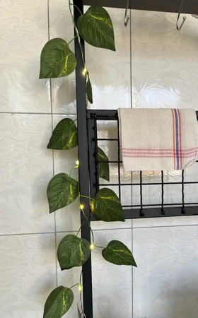 ریسه ال ای دی طرح برگ پتوس طول 2 متر