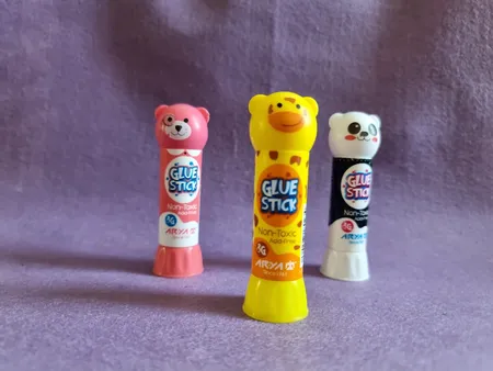 چسب ماتیکی آریا مدل عروسکی بسته سه عددی