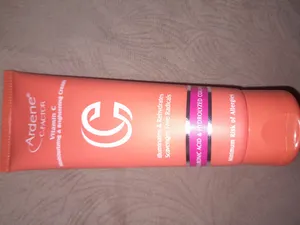 تجریه خرید کرم روشن کننده آردن سی فکتور مدل ویتامین C حجم 75 میلی لیتر