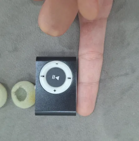 ام پی تری پلیر بند انگشتی پی نت مدل RM-1101