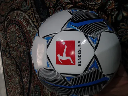 توپ فوتبال مدل Bundesliga کد b2-2022