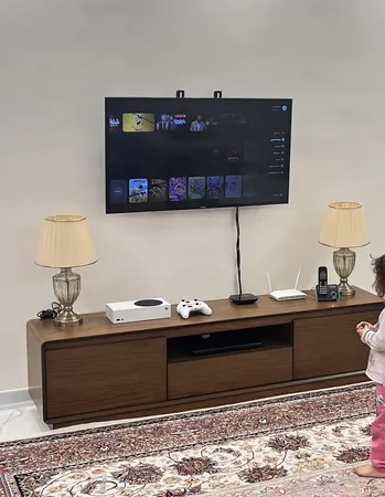 مجموعه کنسول بازی مایکروسافت مدل Xbox Series S ظرفیت 512 گیگابایت به همراه دسته اضافی