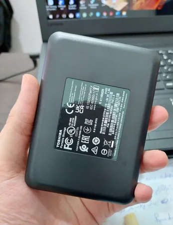 هارد اکسترنال توشیبا مدل Canvio Ready ظرفیت یک ترابایت دارای رابط USB Type-A 3.2