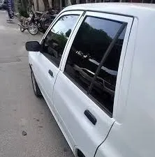 برچسب دودی شیشه خودرو مدل QUALITY USA مناسب برای خودروی پراید