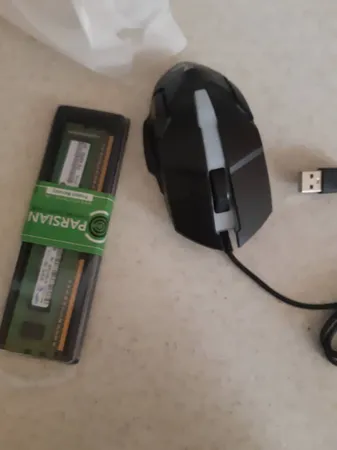 رم کامپیوتر سامسونگ مدل DDR3 1600MHz 240Pin DIMM 12800 ظرفیت 4 گیگابایت