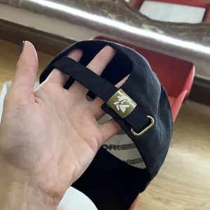 تجریه خرید کلاه کپ موریی مدل Casual