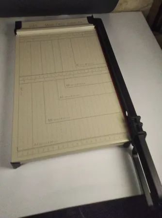 برش دهنده کاغذ مدل OVEN A4