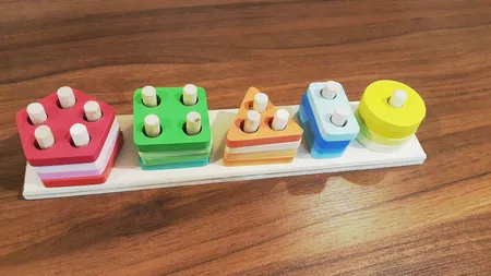 بازی آموزشی مونته سوری طرح پایه اشکال هندسی مدل ۰۰۲