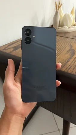 گوشی موبایل سامسونگ مدل Galaxy A06 دو سیم کارت ظرفیت 64 گیگابایت و رم 4 گیگابایت