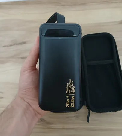 پاوربانک 22.5 وات ریمکس مدل RPP-660 ظرفیت 30000 میلی آمپر ساعت