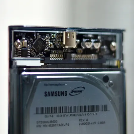 قاب هارد اکسترنال ایلون مدل HE302 سایز 2.5 اینچ