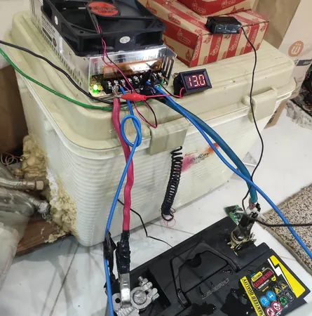 منبع تغذیه 12 ولت 30 آمپر مدل 360