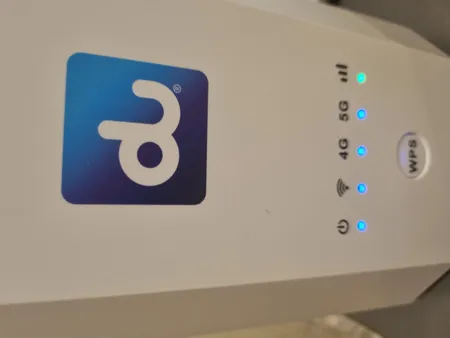 مودم 5G زد ال تی مدل ZLT X28