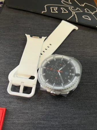 ساعت هوشمند 46 میلی‌متری وونک مدل Galaxy 8 با بند سیلیکون