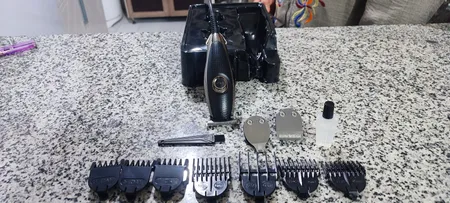 ست ماشین اصلاح موی صورت و بدن وی جی آر مدل V-099