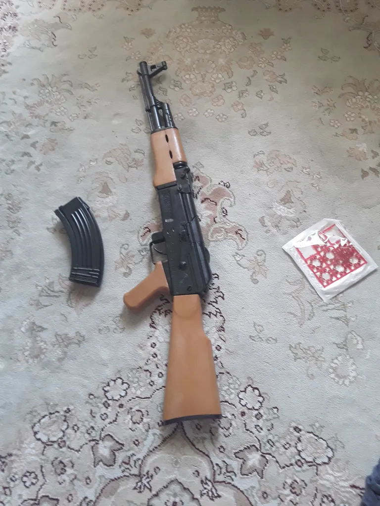 ست اسباب بازی تفنگ طرح کلاشینکف مدل AK-47