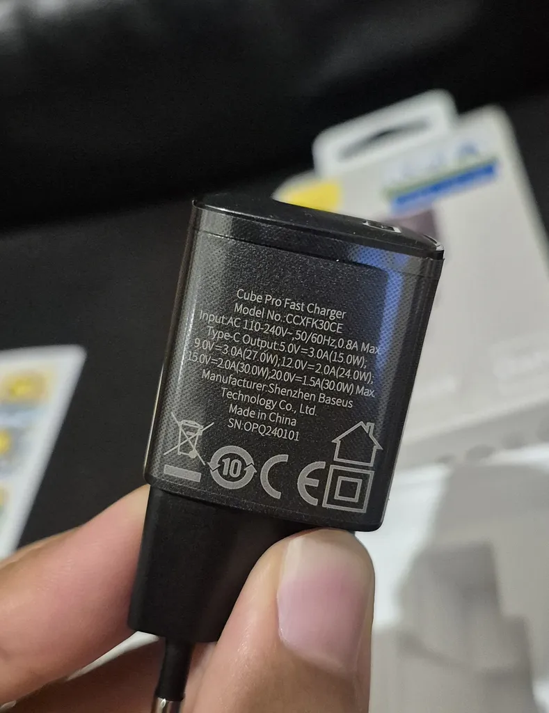 شارژر دیواری 30 وات باسئوس مدل Cube Pro
