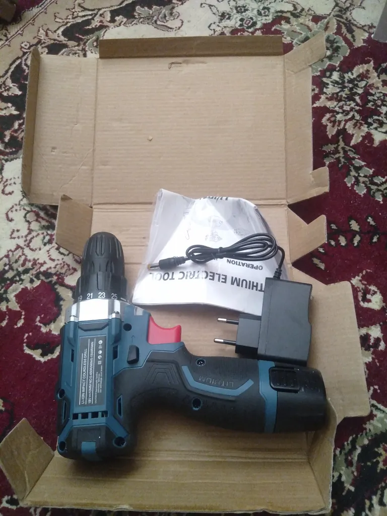 پیچ گوشتی شارژی باس مدل 18V-Li-ion پیچ گوشتی شارژی باس مدل 18V-Li-ion
