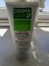 تجریه خرید ژل شوینده صورت درماسیف سری Acne Derm مدل Deep Facial حجم ۱۵۰ میلی‌لیتر