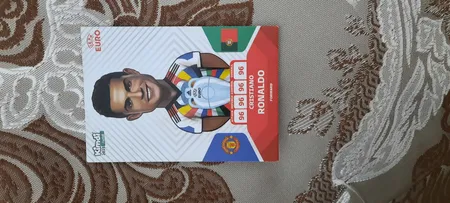 اسباب بازی زینتی کیمدی مدل کریستینو رونالدو 2025 یورو