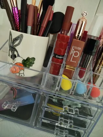 استند لوازم آرایشی مدل donya4