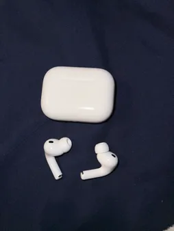 هدفون بلوتوثی اپل مدل AirPods Pro 3