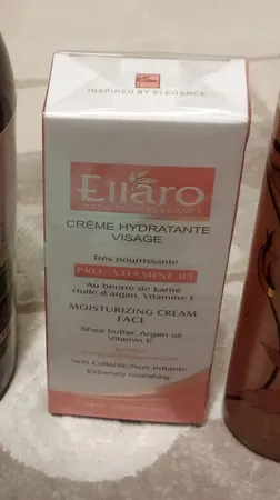 کرم مرطوب کننده و مغذی الارو مدل Pro Vitamine B5 تحت لیسانس حجم 50 میلی لیتر