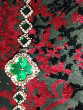 ساعت مچی عقربه ای زنانه مدل sz01