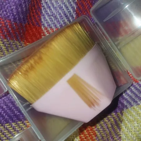 برس آرایشی مدل نانو پر تراکم