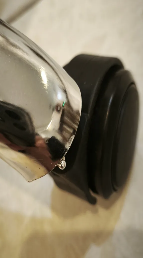 صندلی اداری آرتمیس صنعت مدل K700