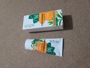 تجریه خرید کرم ضد آفتاب رنگی شون SPF 50 مدل دابل شیلد مناسب انواع پوست حجم 50 میلی لیتر