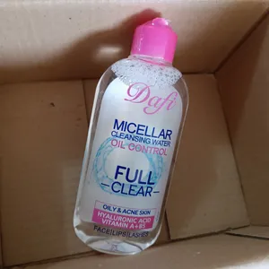 تجریه خرید آب پاک‌کننده صورت دافی مدل Oil control حجم 200 میلی‌لیتر