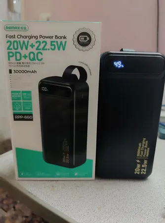 پاوربانک 22.5 وات ریمکس مدل RPP-660 ظرفیت 30000 میلی آمپر ساعت