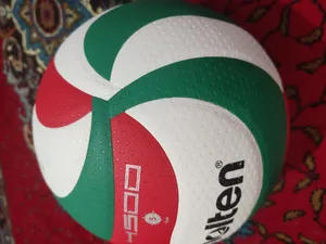 تجریه خرید توپ والیبال مولتن مدل V5M4500