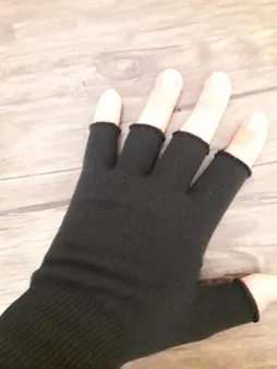 دستکش بافتنی پیکنیک مدل انگشتی