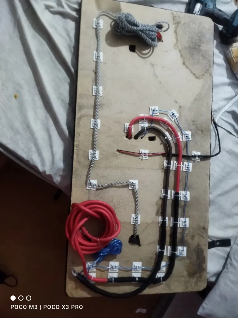 پک سیم کشی خودرو کارینا  مدل RL-404- بسته 7 عددی