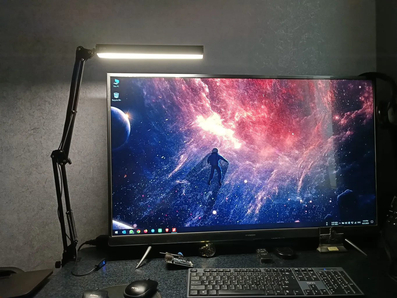 چراغ مطالعه مدل FLEXI-2