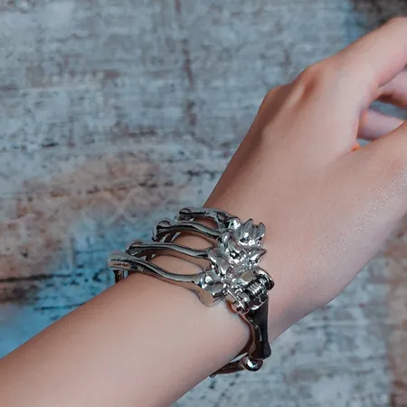 دستبند النگویی مدل دست از وسط باز شو کد 54989