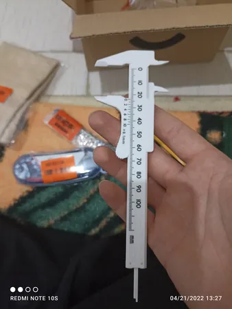 کولیس مدل Z2 گستره 0 تا 100 میلی متر