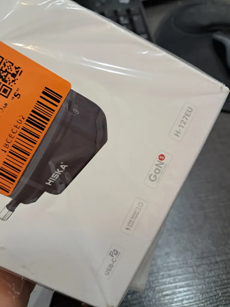 شارژر دیواری 25 وات هیسکا مدل H-127EU