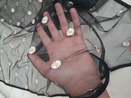 روسری زنانه مدل مینی اسکارف بابونه