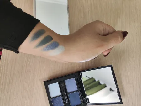 پالت سایه چشم این لی مدل Midnight Rush 052