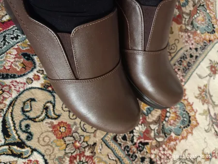 کفش زنانه چرم عطارد مدل طبی چرم طبیعی کد SH74
